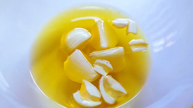 FructoHelp - Onion Garlic Infused Oil Recipe - How to Substitute Onion and Garlic 2